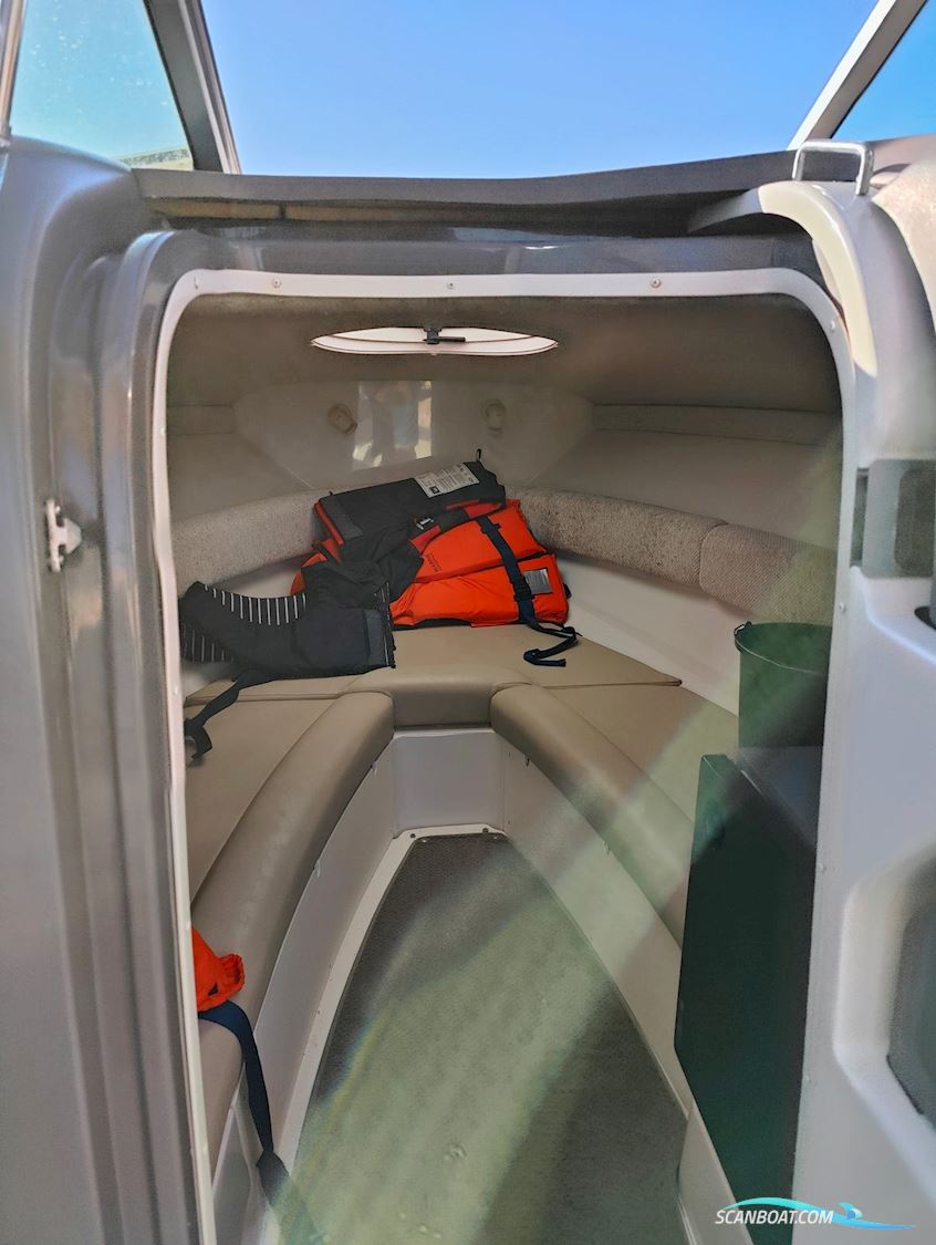 Monterey 218 LS Cuddy