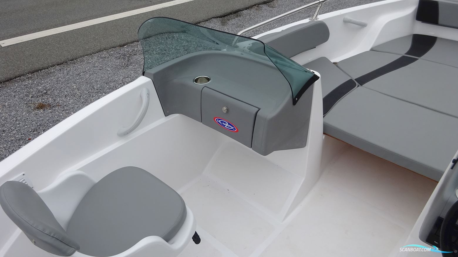 Olympic 520BR Med 60 hk Mercury