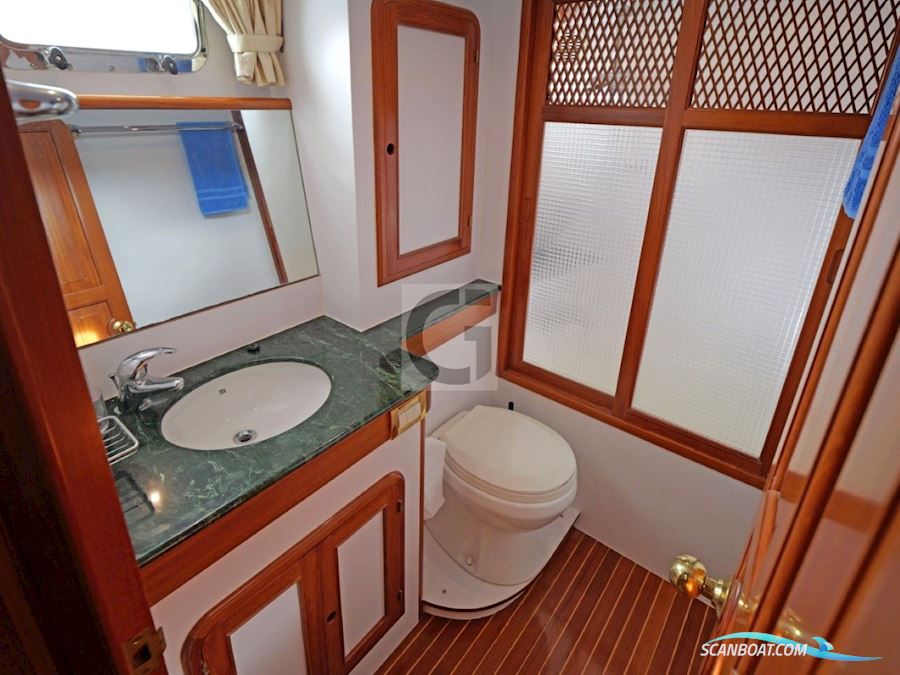 Trader 535 Signature