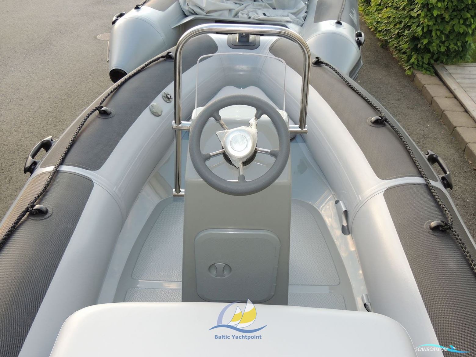 Adventure Boats Adventure Vesta 380