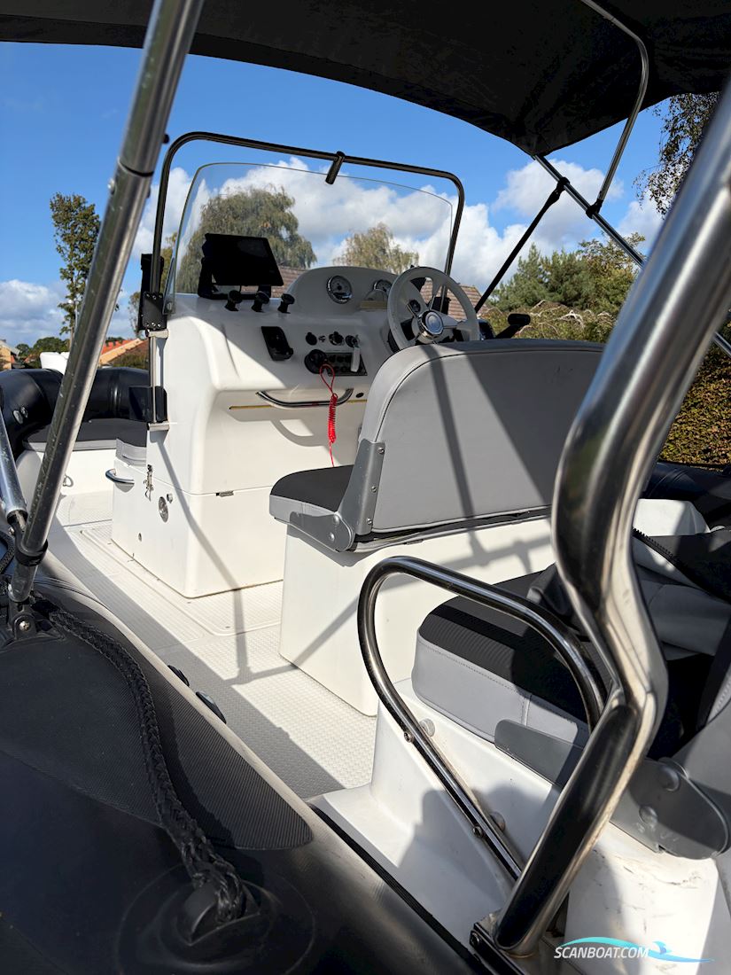 Adventure V-650 inkl. trailer