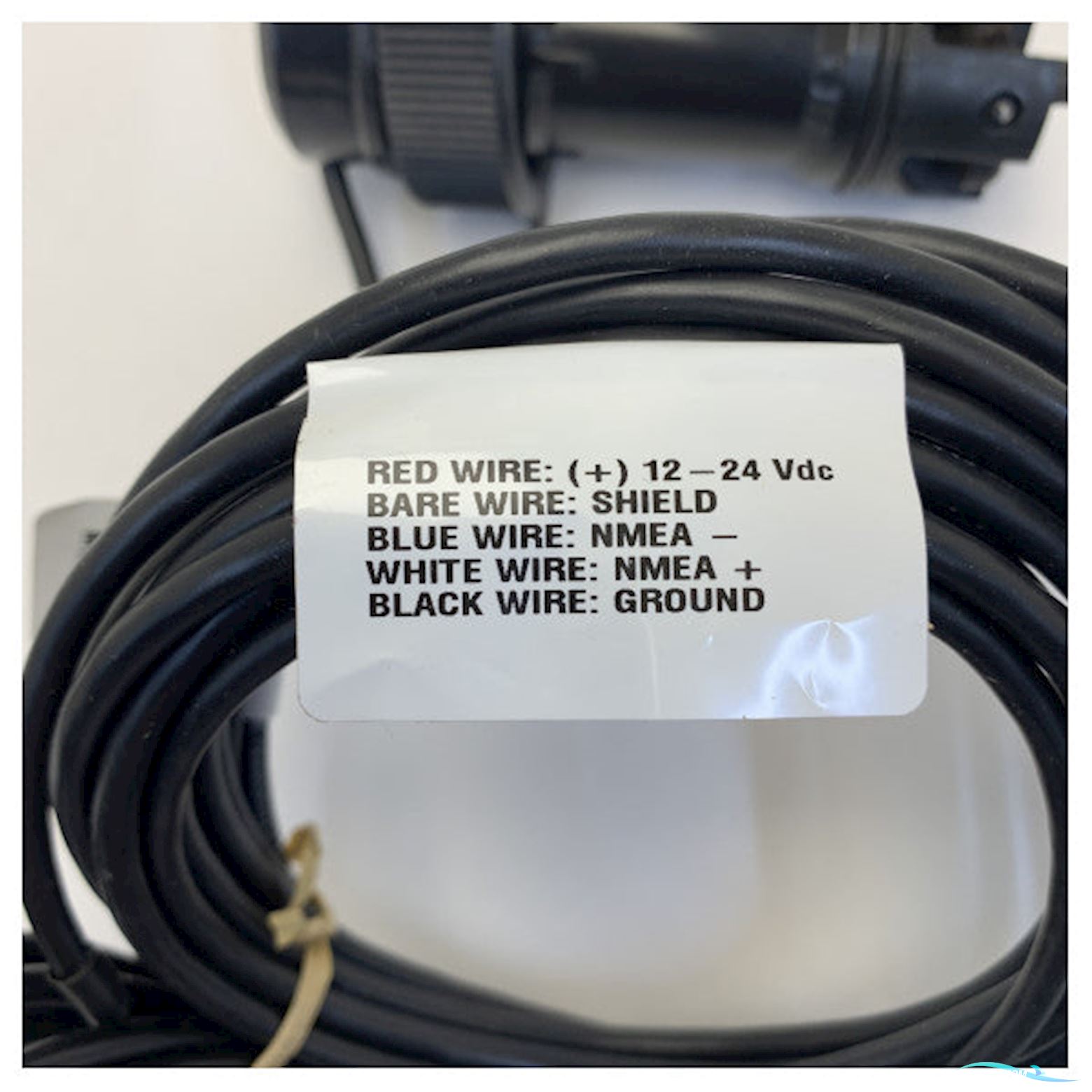 Airmar E26025 Dst800 Tru-Hull Smart Sensor