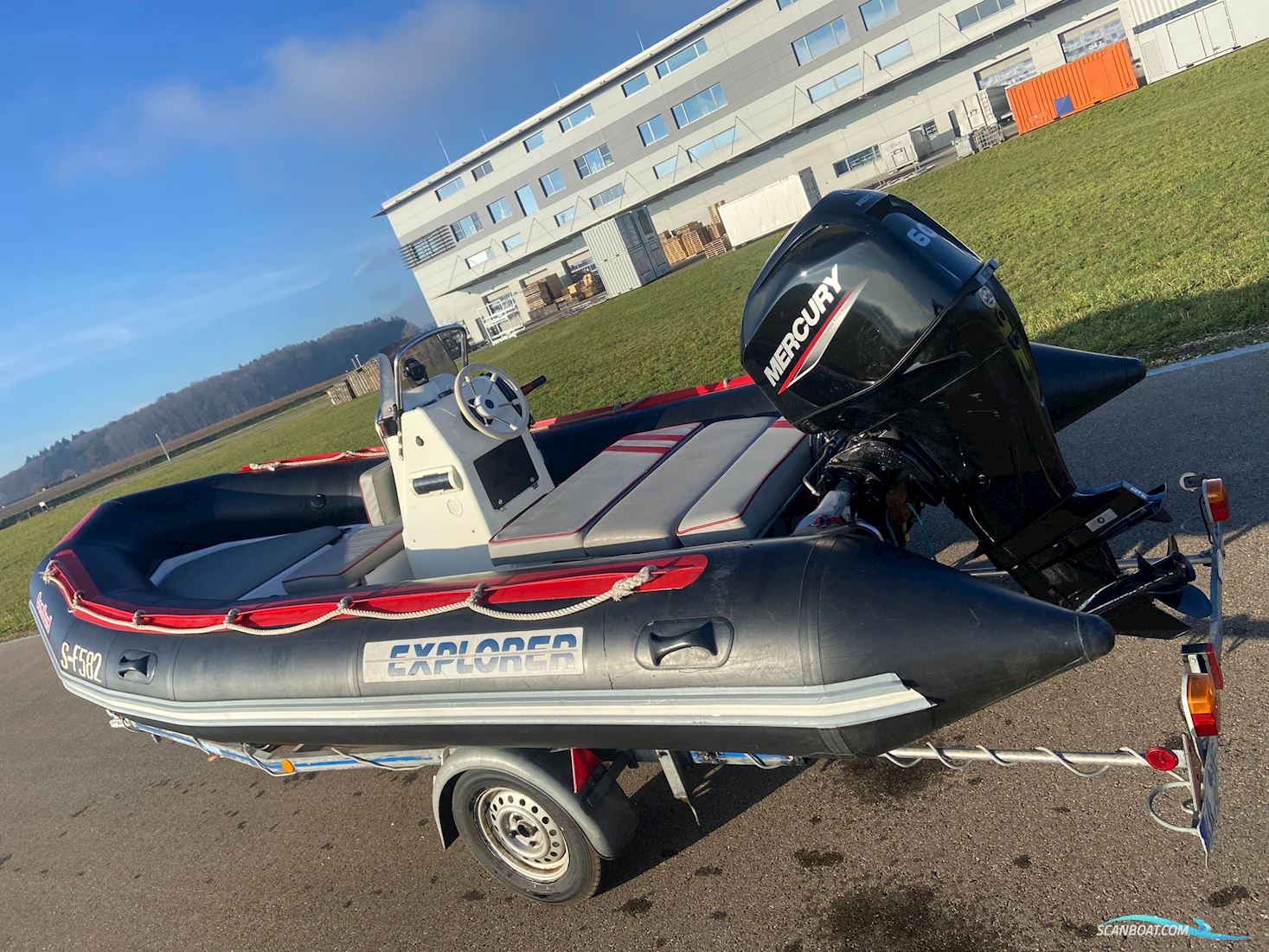 Bombard 490 Explorer