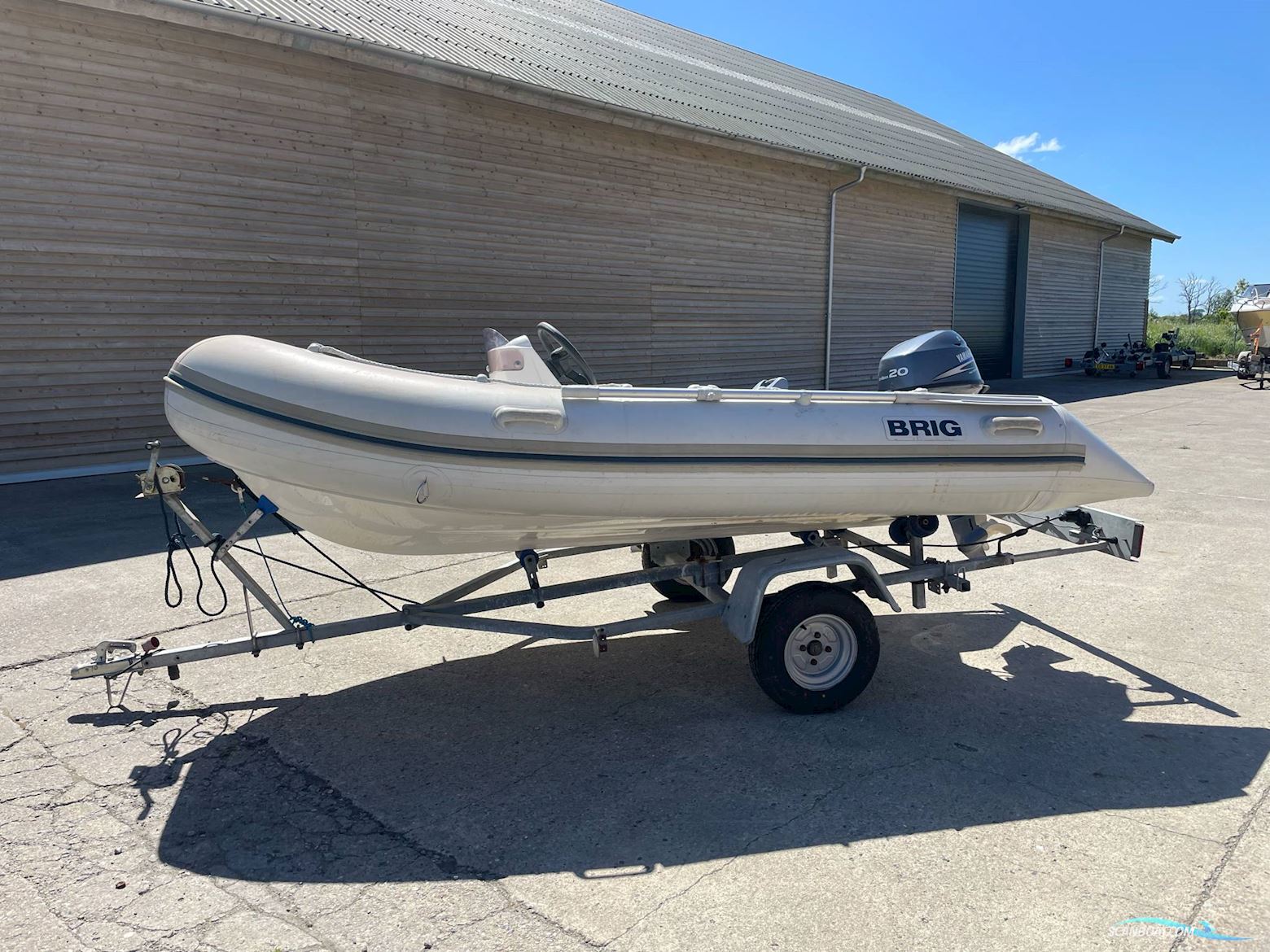 Brig 330 sport med 20 hk Yamaha