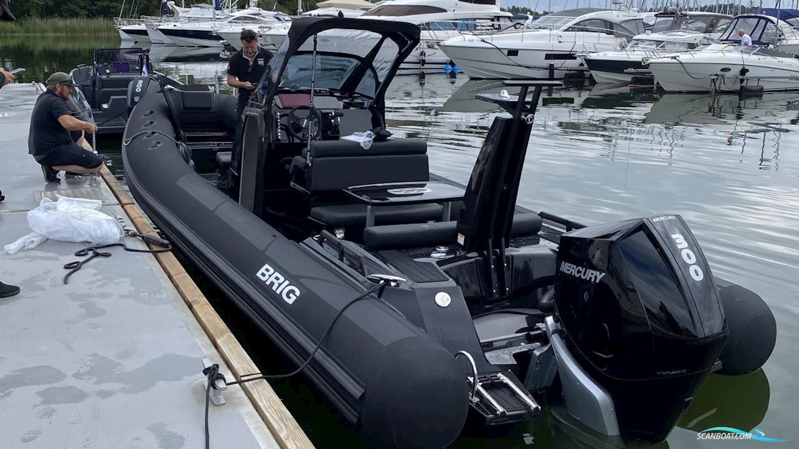 Brig Eagle 8 Rubberboten en ribs 2022, met Mercury 300 V8 motor, Sweden