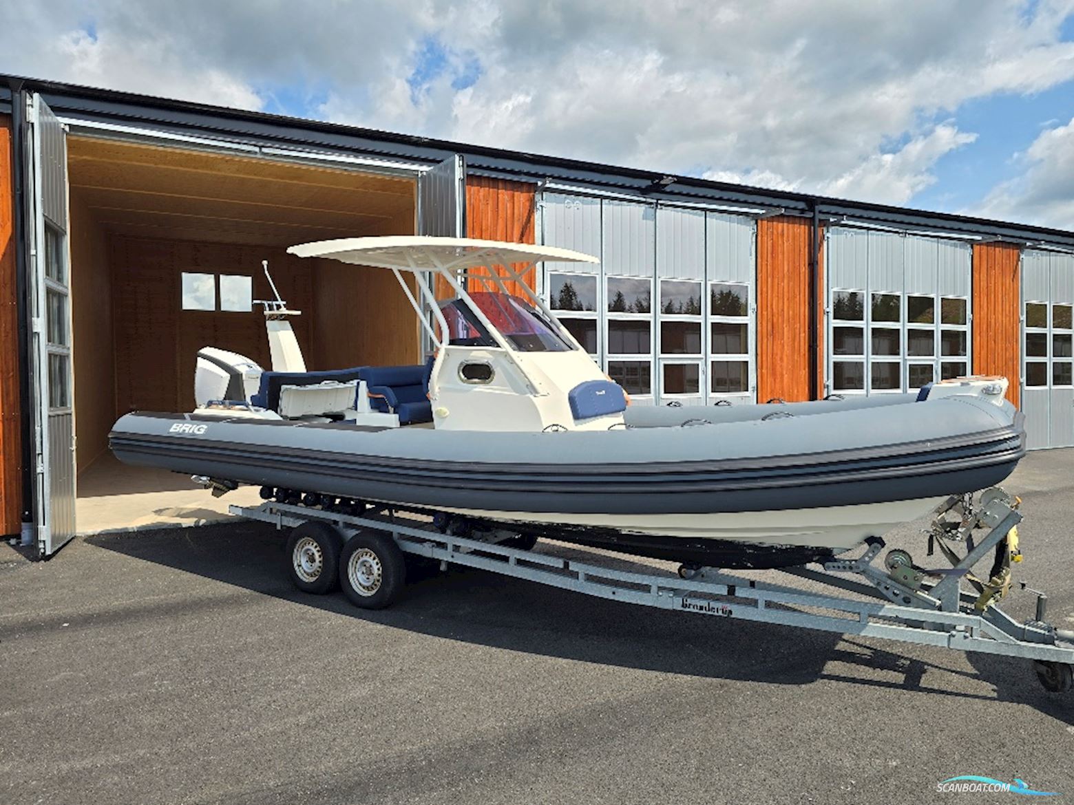 BRIG Eagle 8