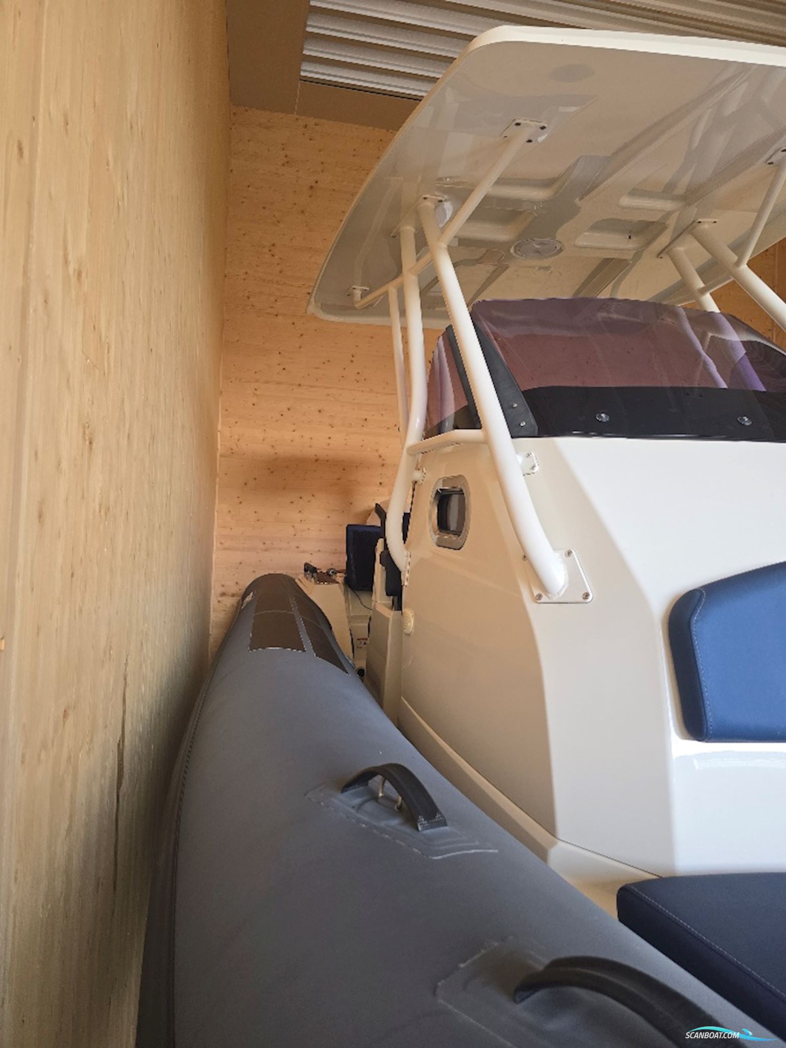 BRIG Eagle 8