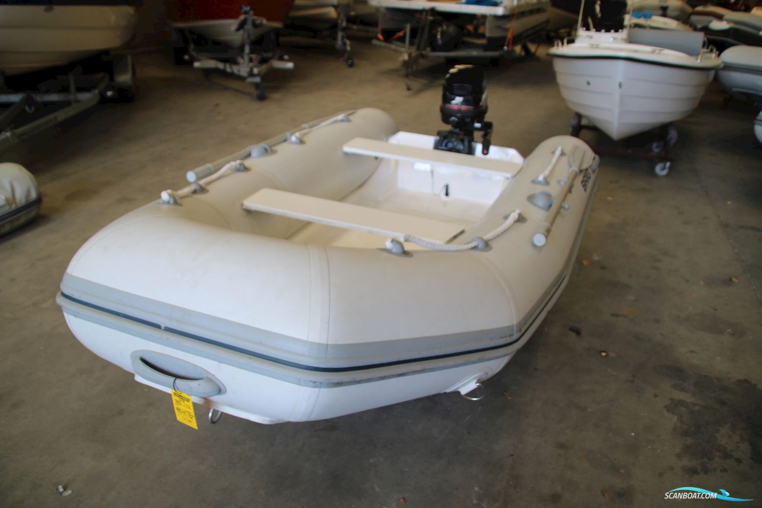 Brig F330 Falcon Rider