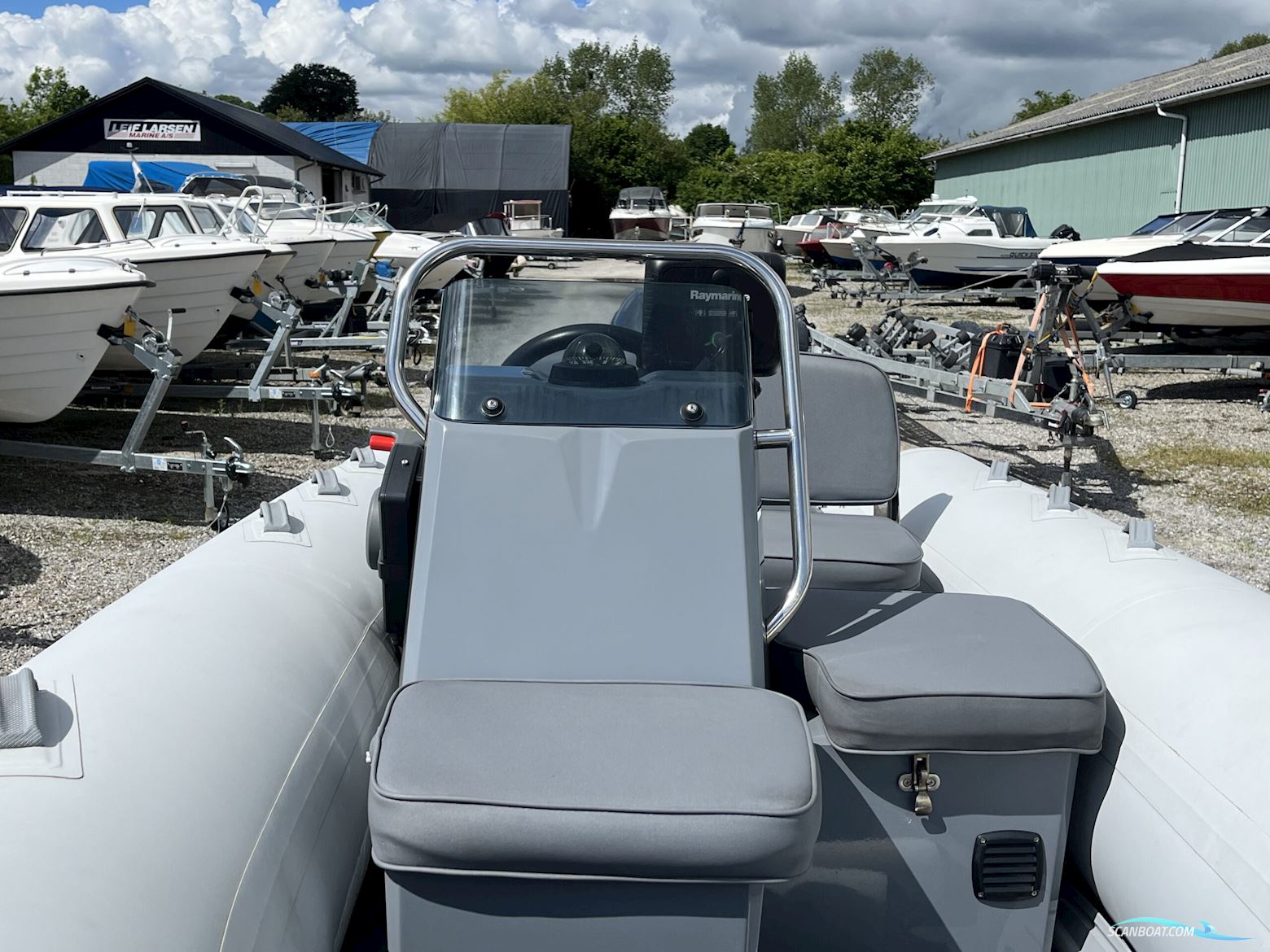 Brig F420T Falcon Tender