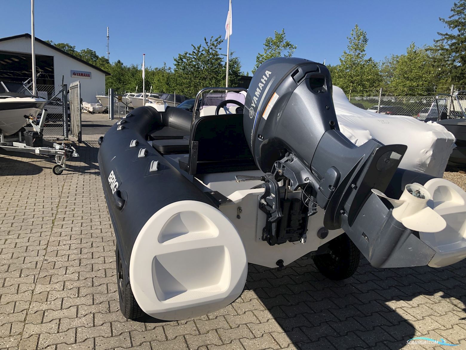 Brig F420T Falcon Tender