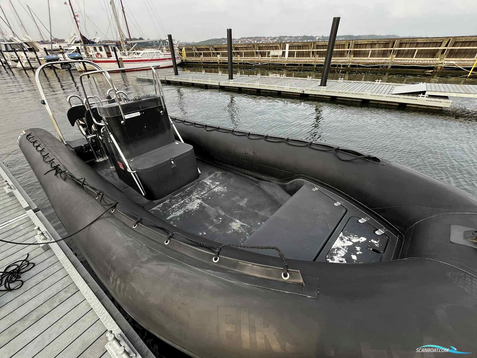 CAPELLI 7,5 RIB med 300 hk