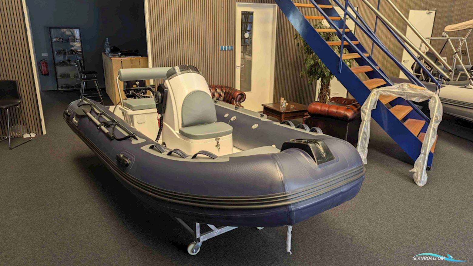 Excellent 390 BF incl. Tohatsu 9,8