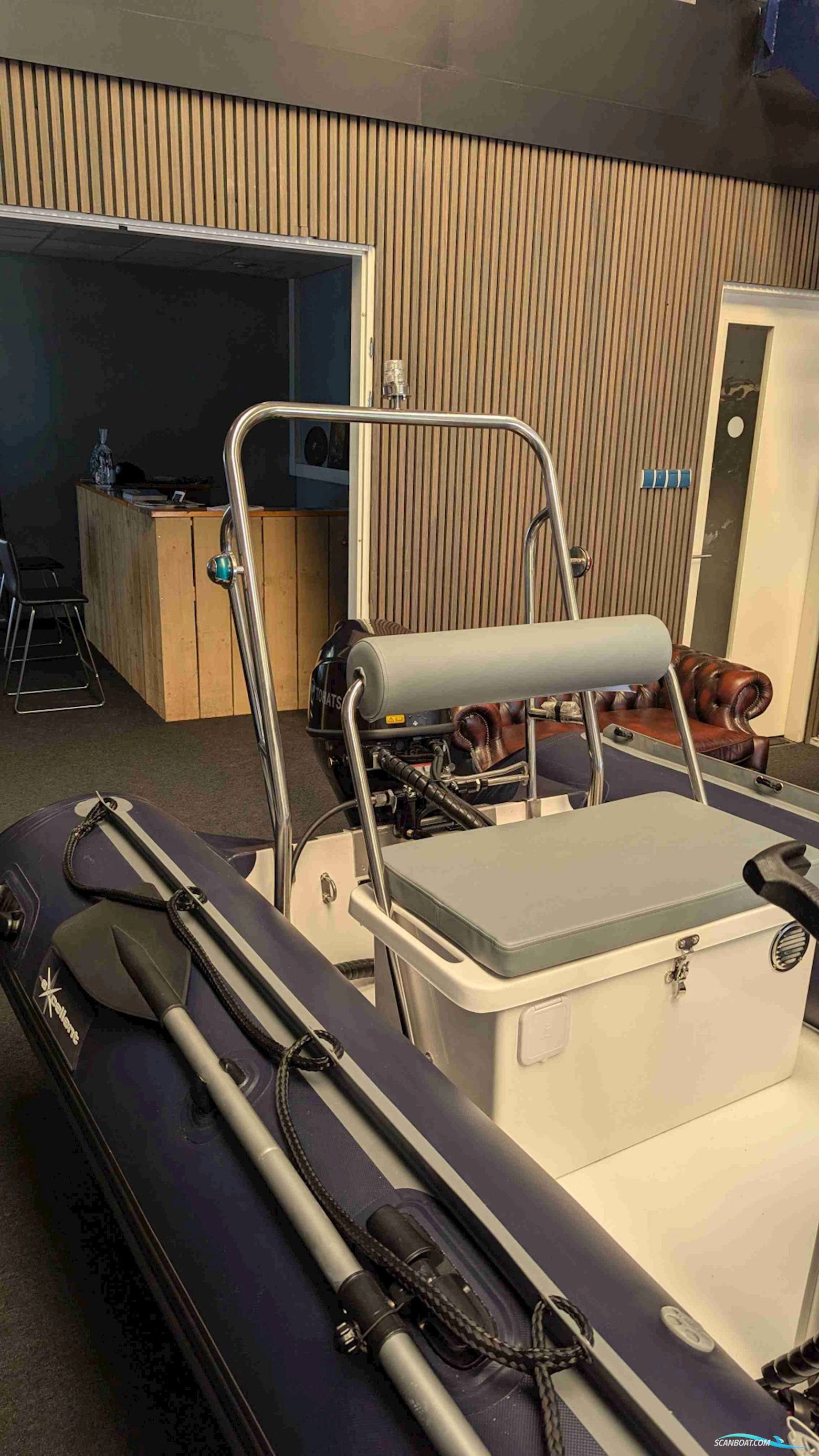 Excellent 390 BF incl. Tohatsu 9,8