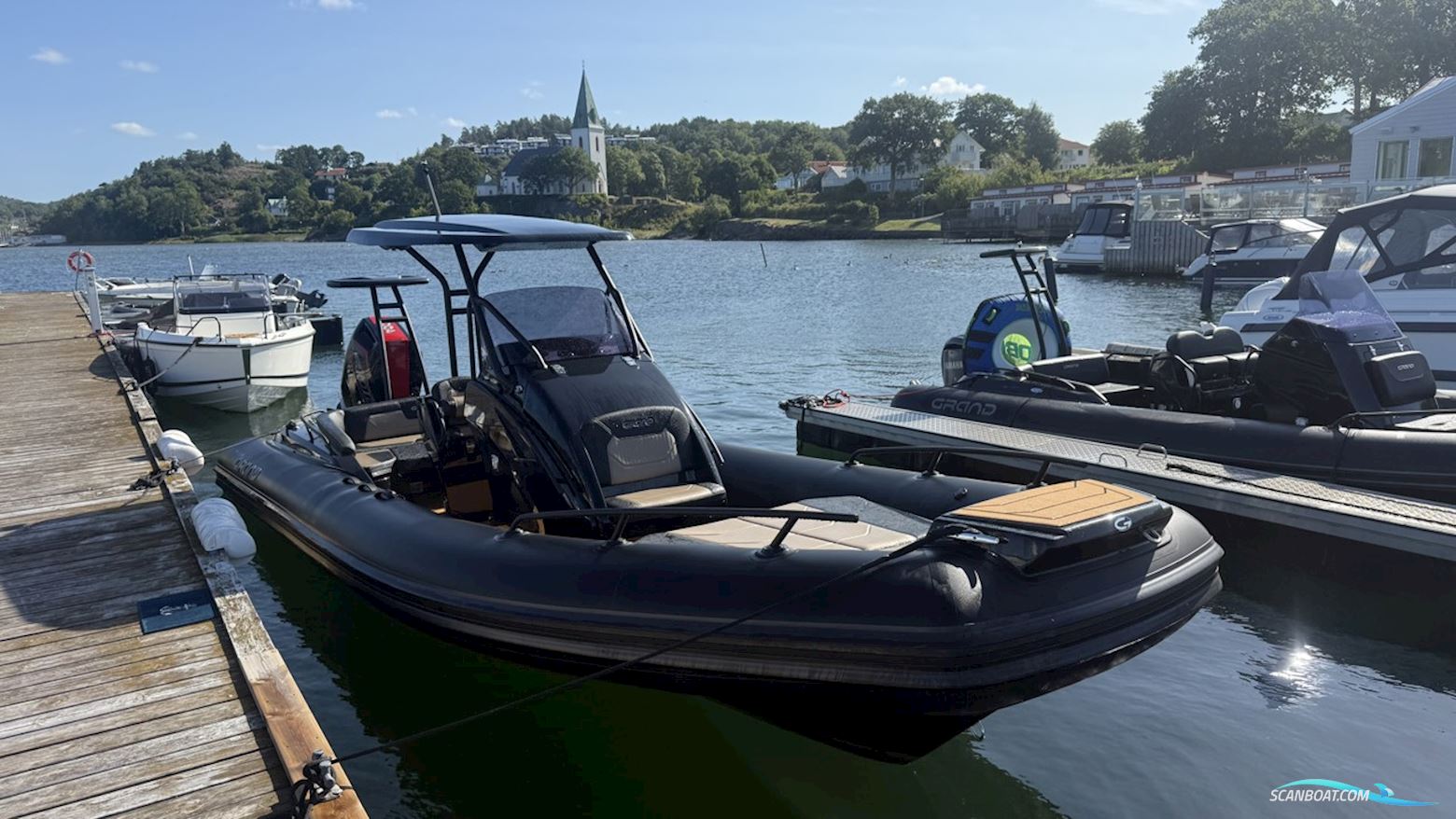 Grand Golden Line G850 Rubberboten en ribs 2026, met Mercury motor, Sweden