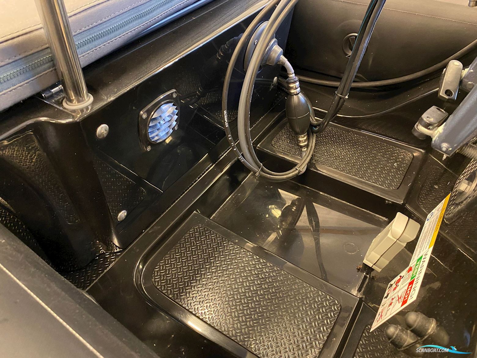 Grand S300L med 20 hk Yamaha