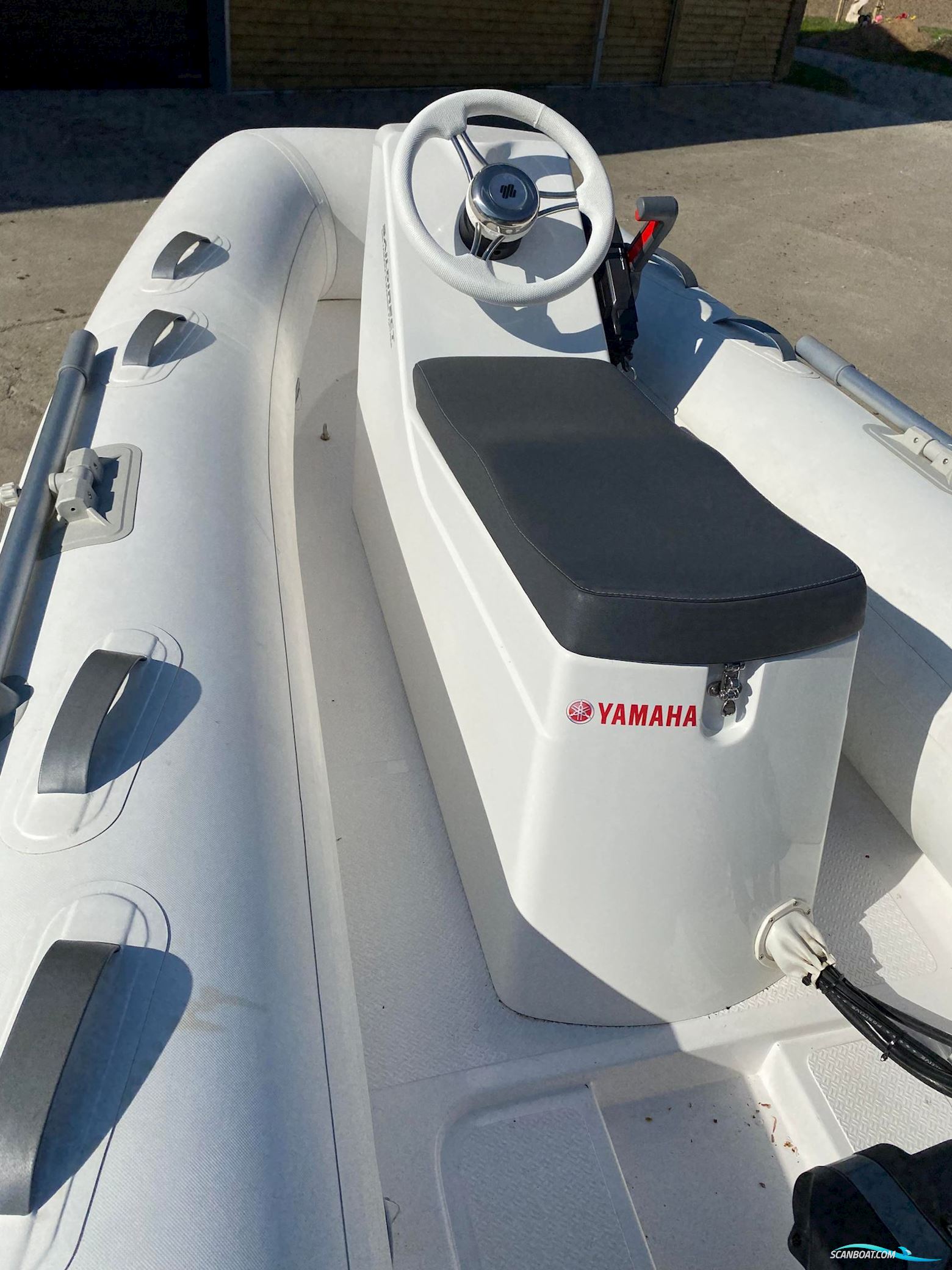 Grand S330 Sport med 20 hk Yamaha