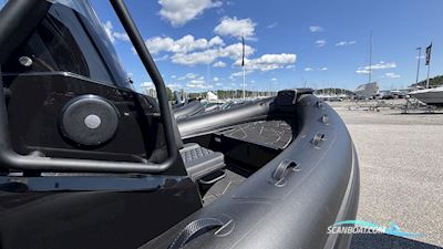 Highfield SP 660 Rubberboten en ribs 2024, met Mercury 200 V6 motor, Sweden