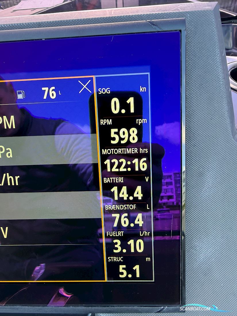 Iron 827