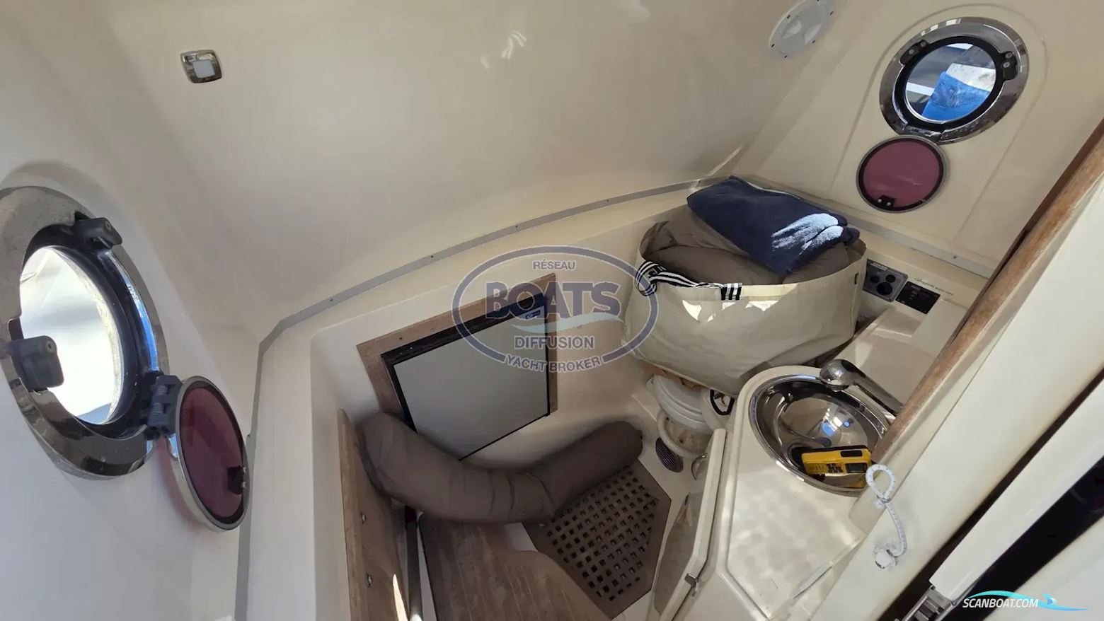 Joker Clubman 28 28 Cabin
