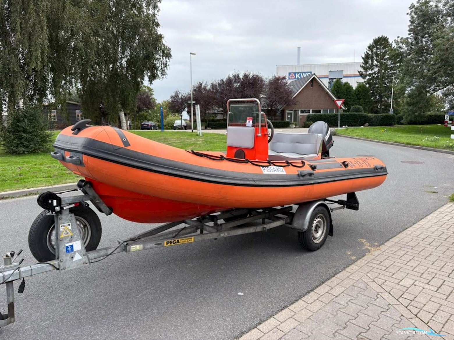 Joker Coaster 440 Rubberboten en ribs 1999, met Evinrude motor, The Netherlands