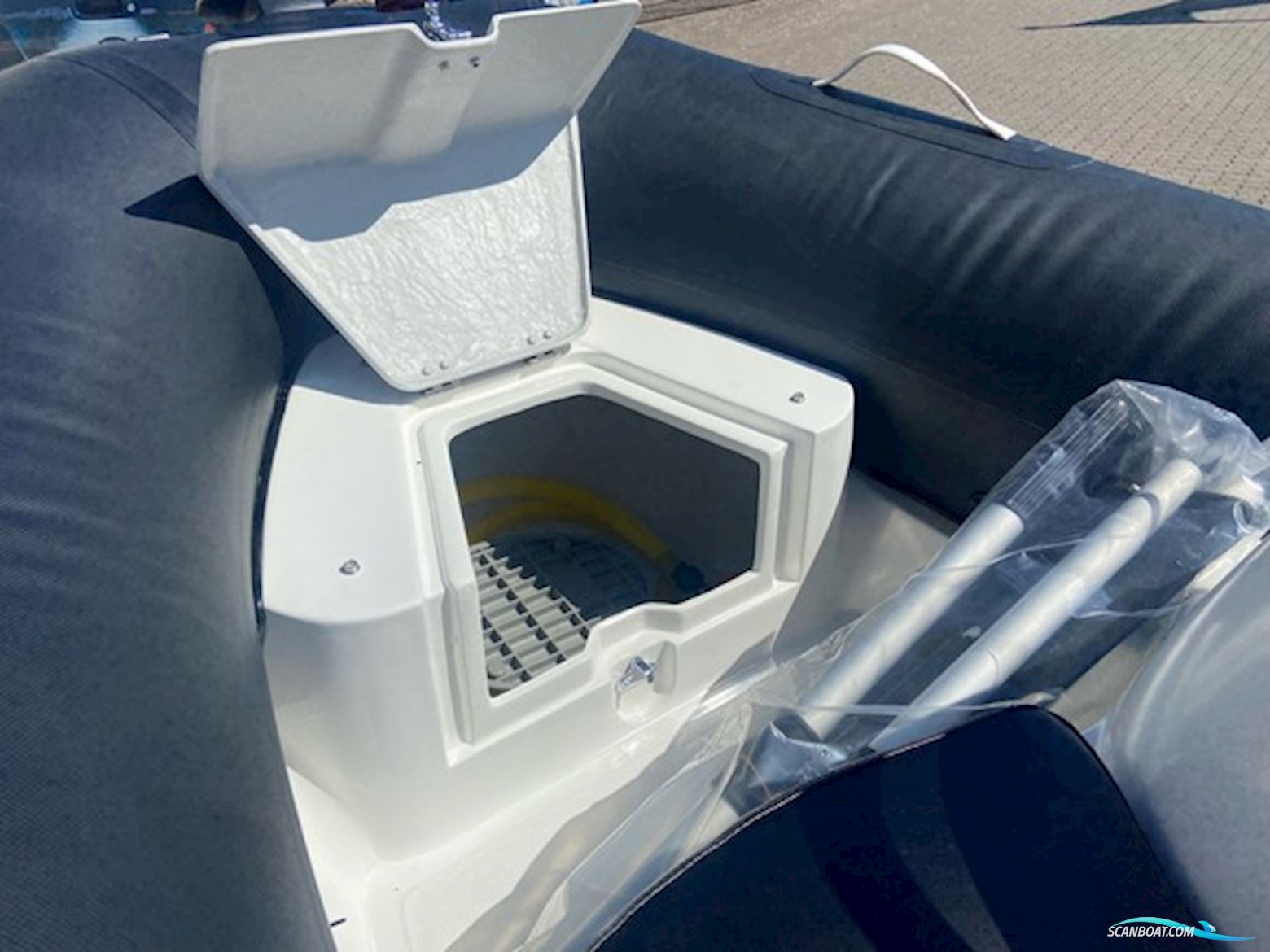 Njord Frigg 300, Mercury F15/20 EFI