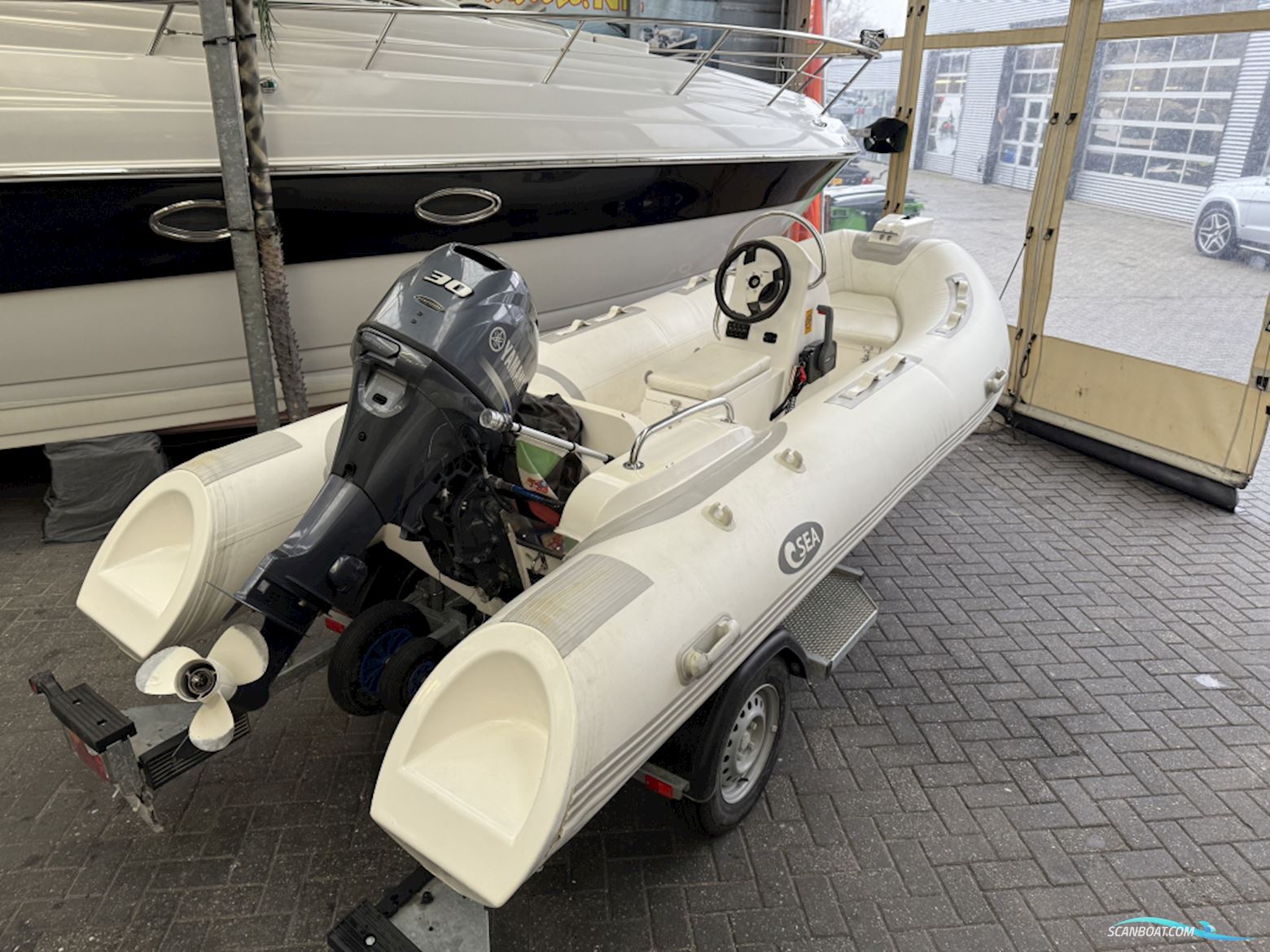 Sea Rib 390
