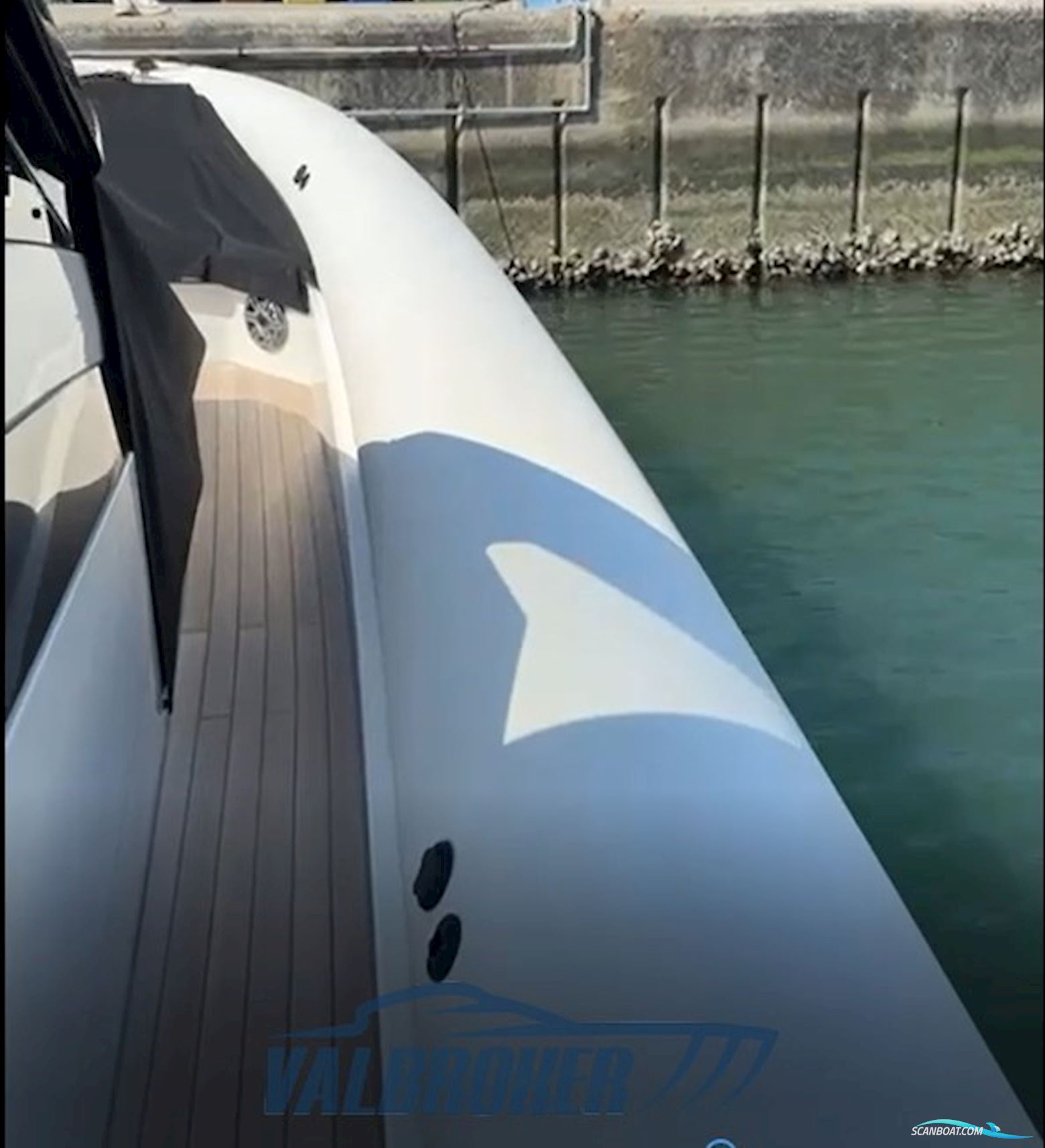Technohull Alpha 40