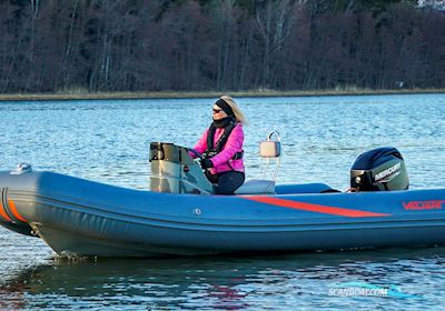 Valiant Med 500 Sailing School Rubberboten en ribs 2023, met Mercury 50 Elpt Efi motor, Finland