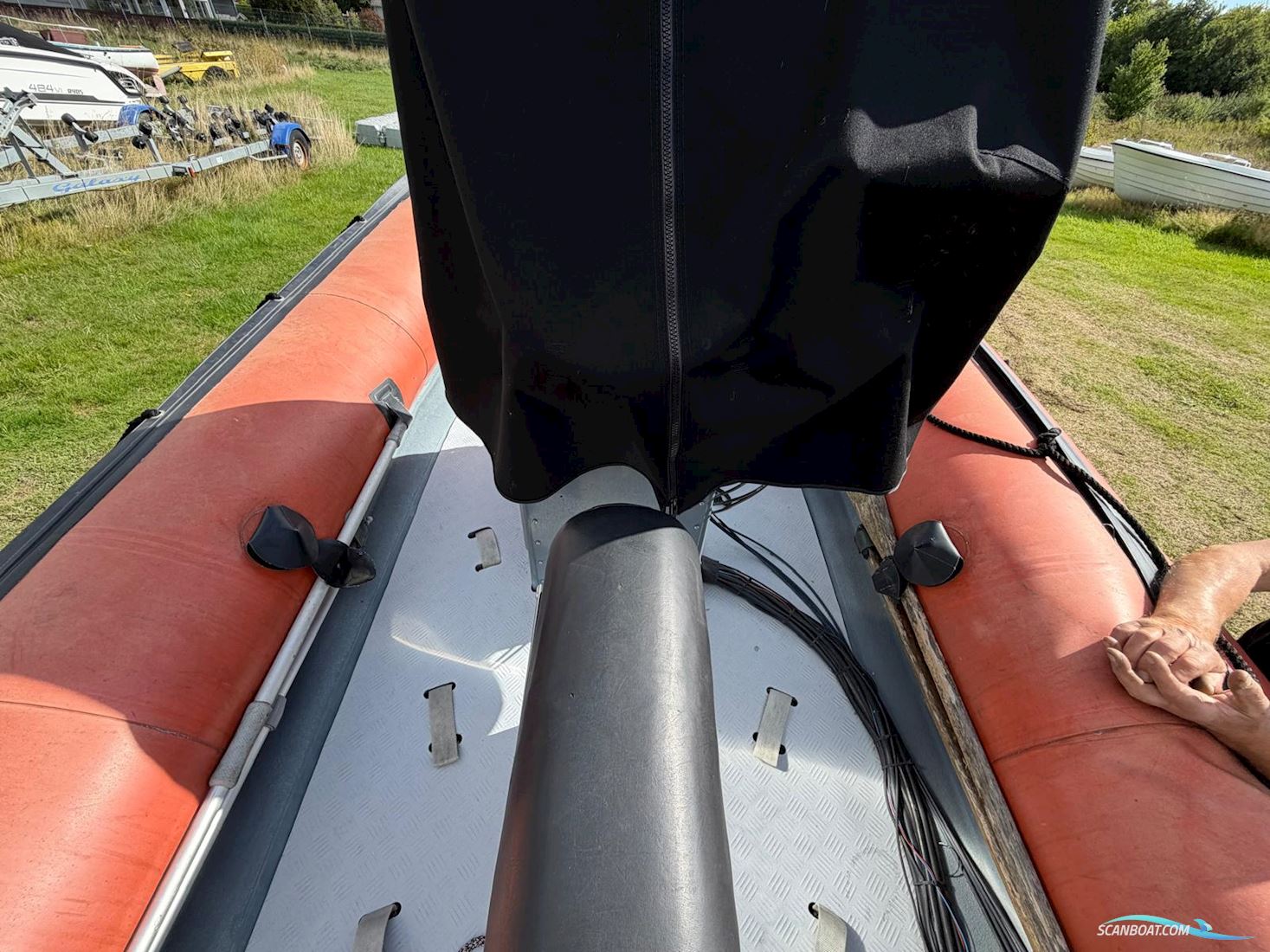 Zodiac 600