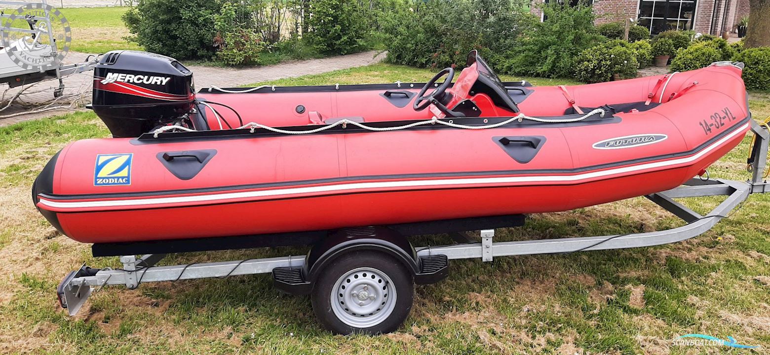 Zodiac Futura Mk Iii Rubberboten en ribs 2006, met Mercury 4 Stroke motor, The Netherlands