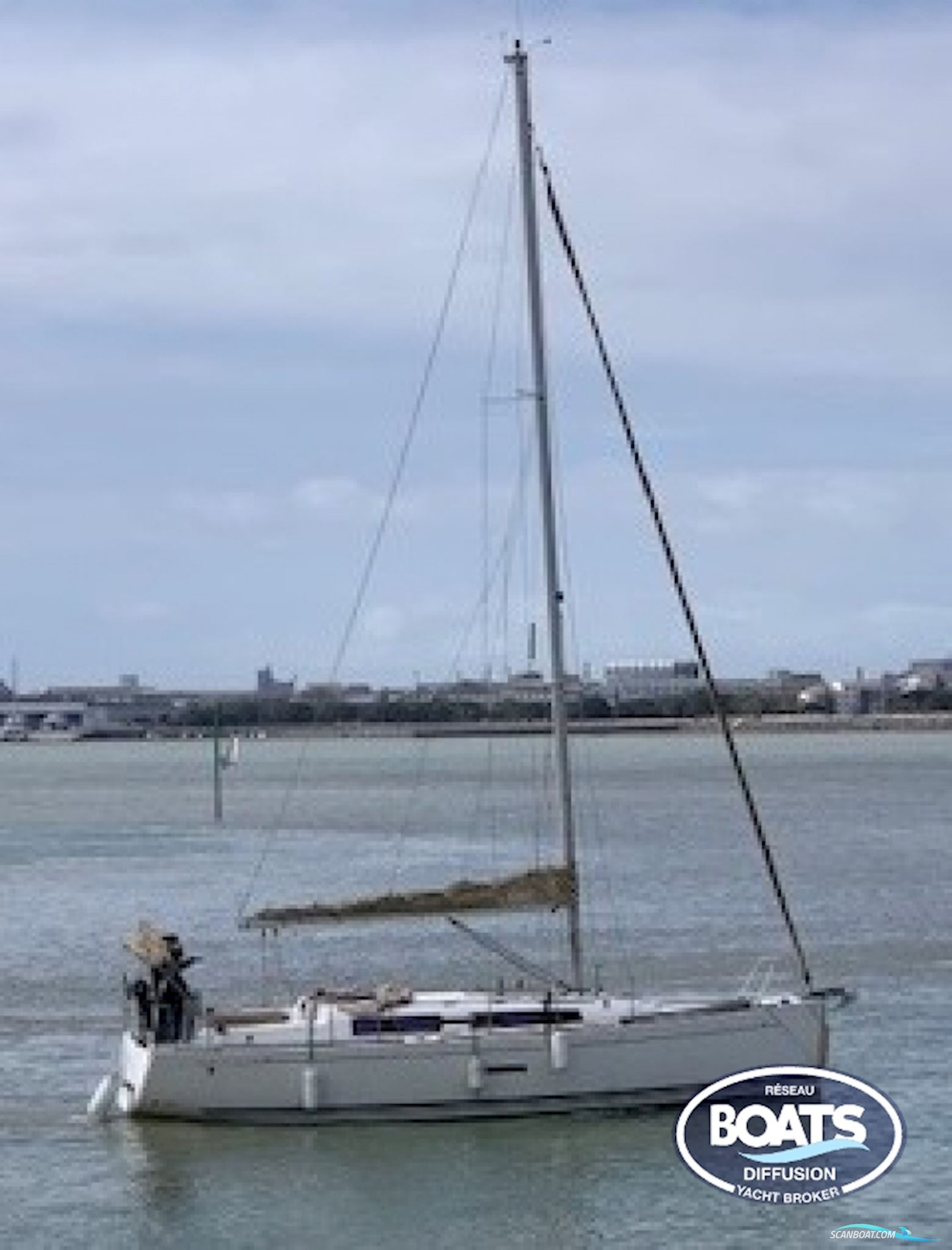 Dufour Yachts Dufour 335 Grand Large Sailing boat 2013, with Volvo engine, France