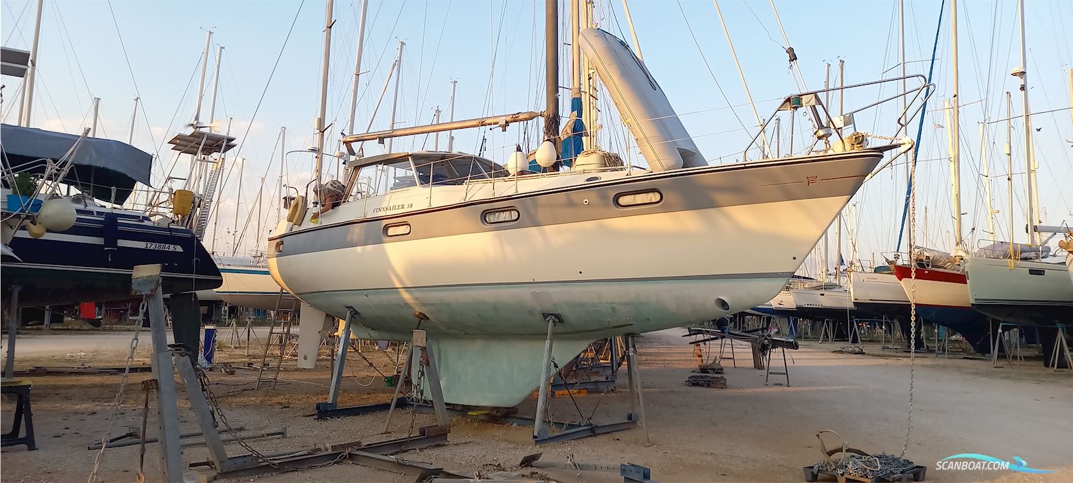Finnsailer 38 Sailing boat 1978, with Perkins 4.236 engine, Greece