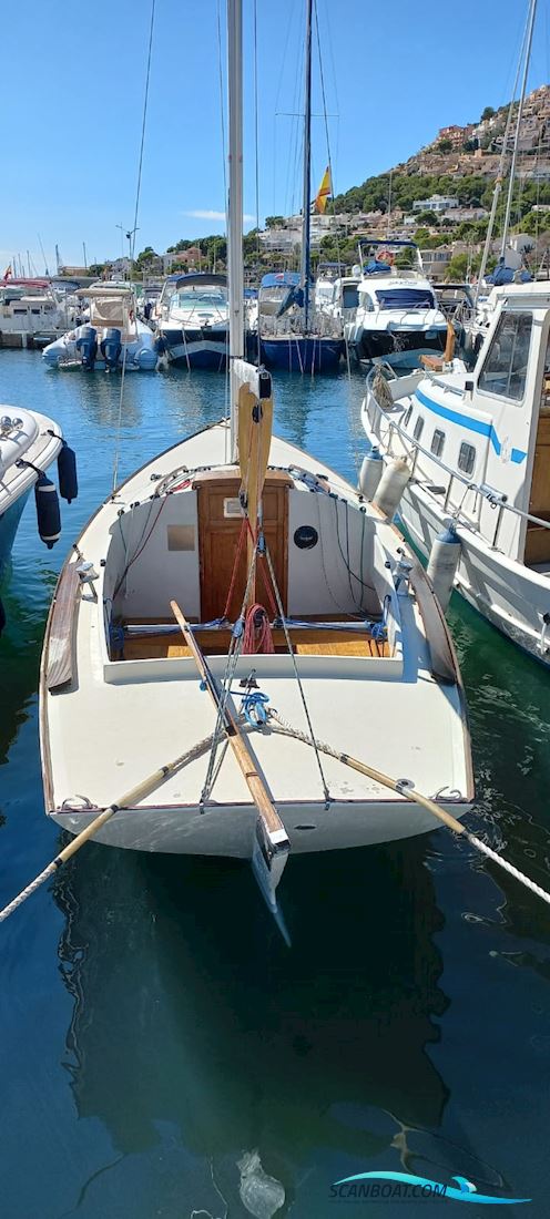 Folkeboot Sailing boat 1978, with Honda engine, Spain
