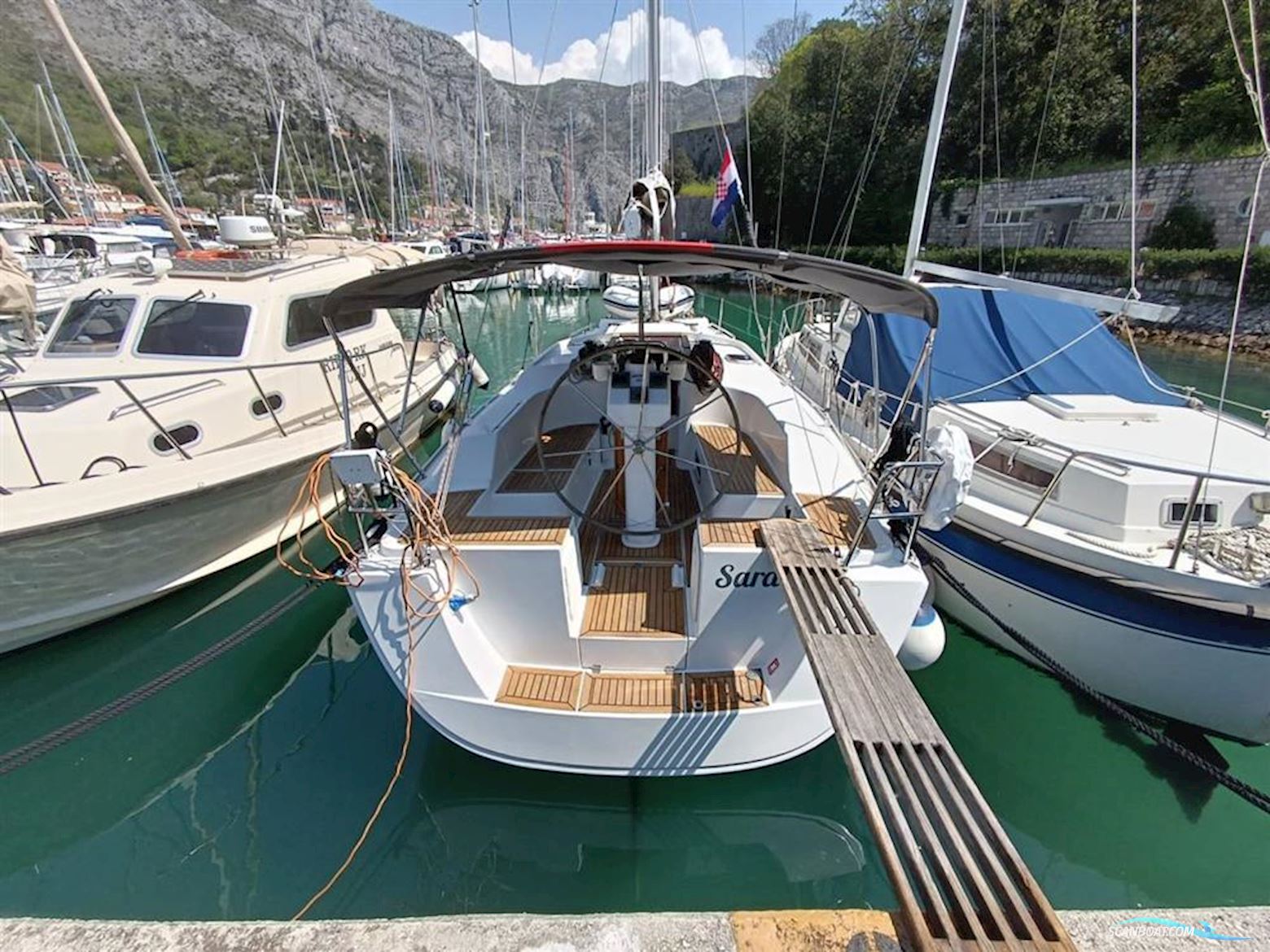 Hanse 325 Sailing boat 2012, with Volvo D1-20F engine, Croatia
