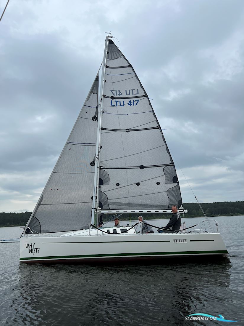 Helmsman751 Sailing boat 2001, Litauen