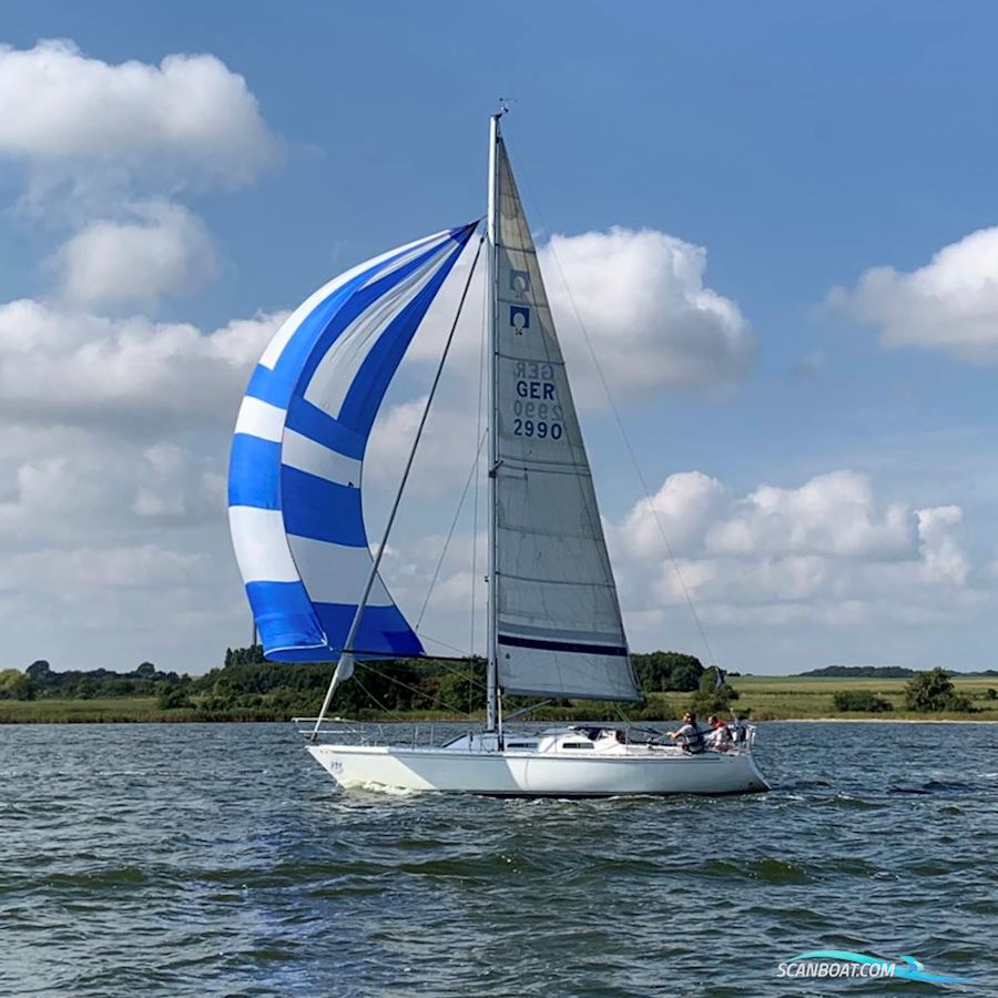 Omega 34 Sailing boat 1984, with Yanmar 2GM20 engine, Germany