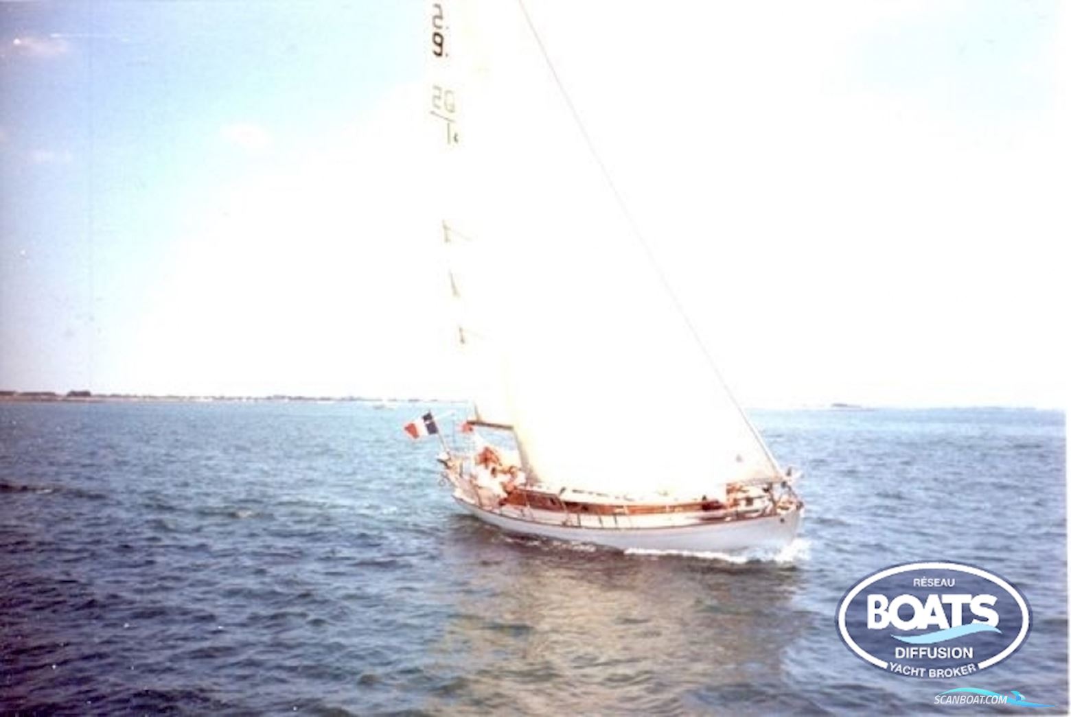 Quirouard et Frileuse Sloop Illingworth Sailing boat 1954, with Nannidiesel engine, France