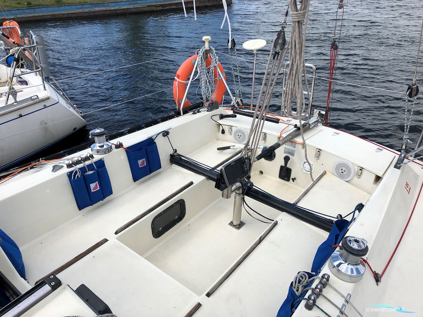 x99 yacht for sale uk