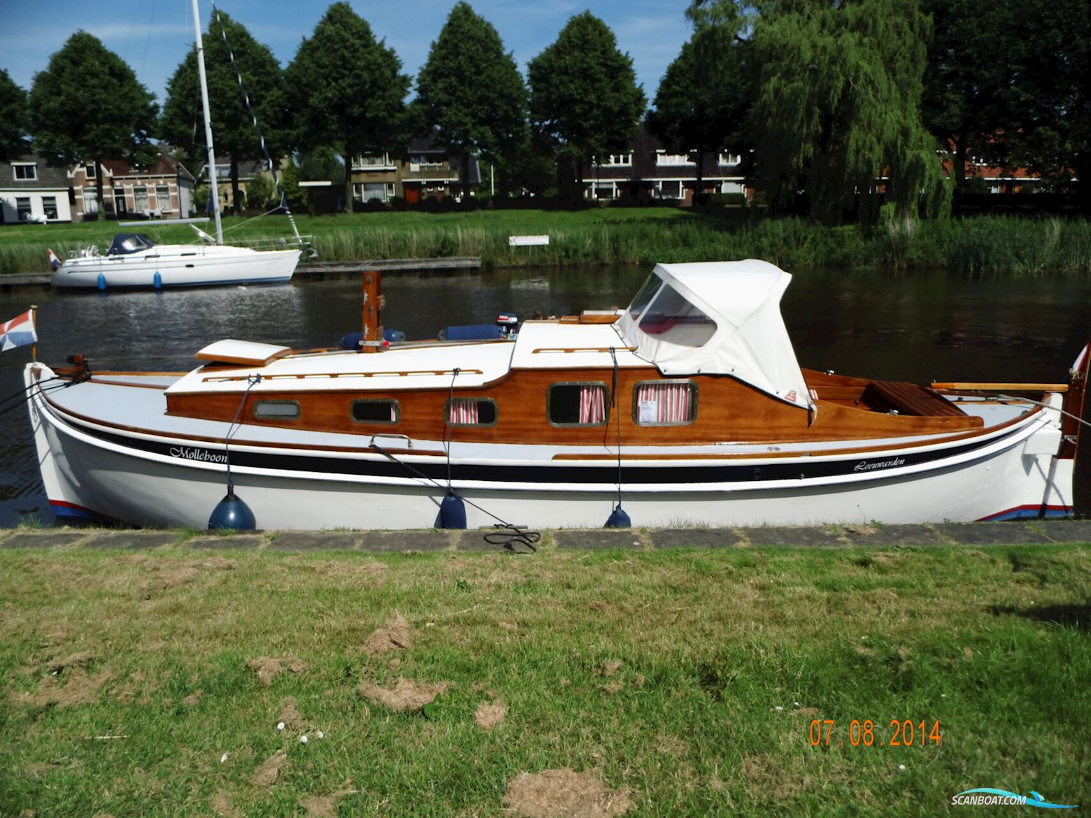 Zeilsloep 8.5 Sailing boat 1951, with Sole 25 pk engine, The Netherlands