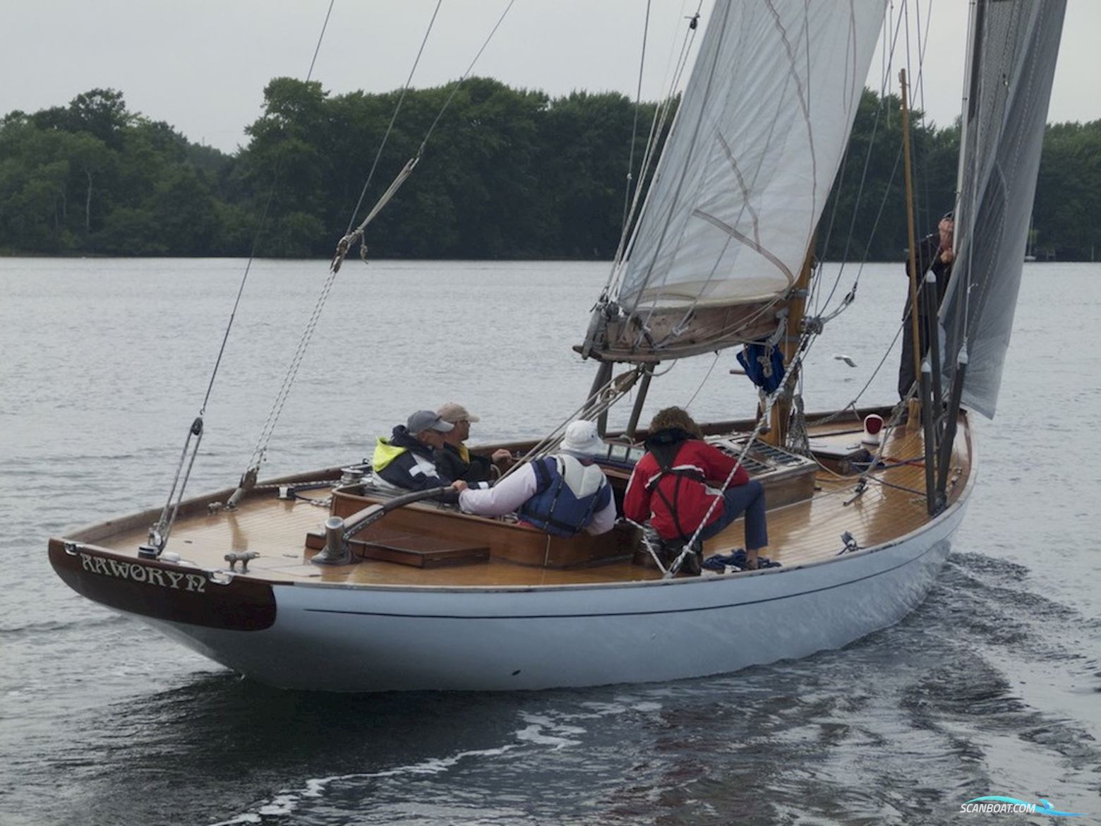 10 m R - Classic Yacht