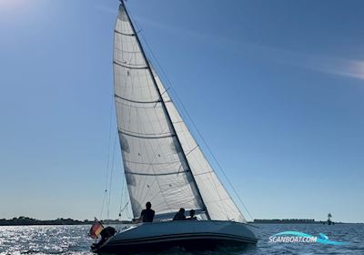 11 metre one design Sailingboat 1994, with Mercury F8 ELH engine, Germany