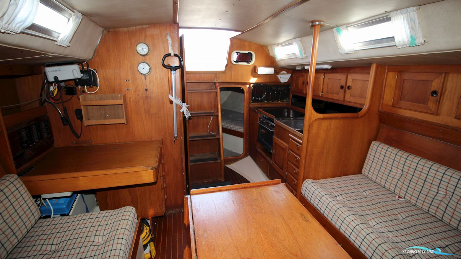 Albin Stratus 35