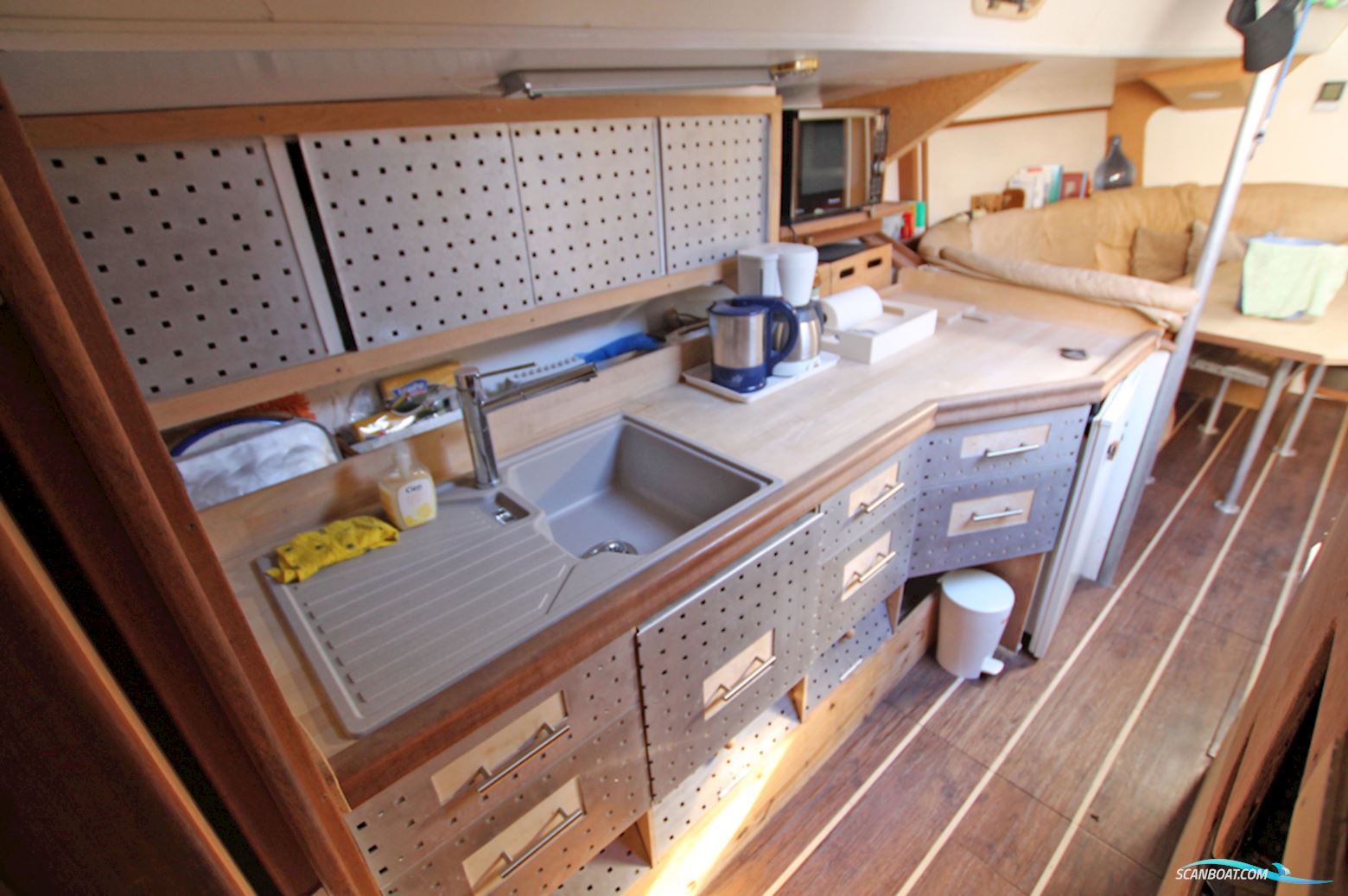 Almaz Asma 50 Aluminium