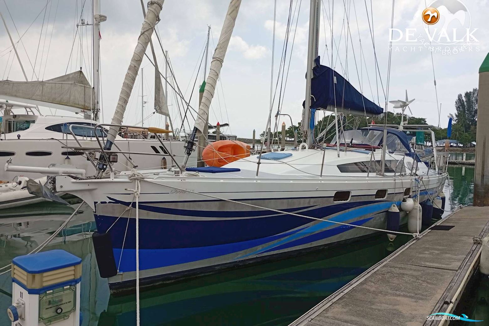 Alubat Ovni 445