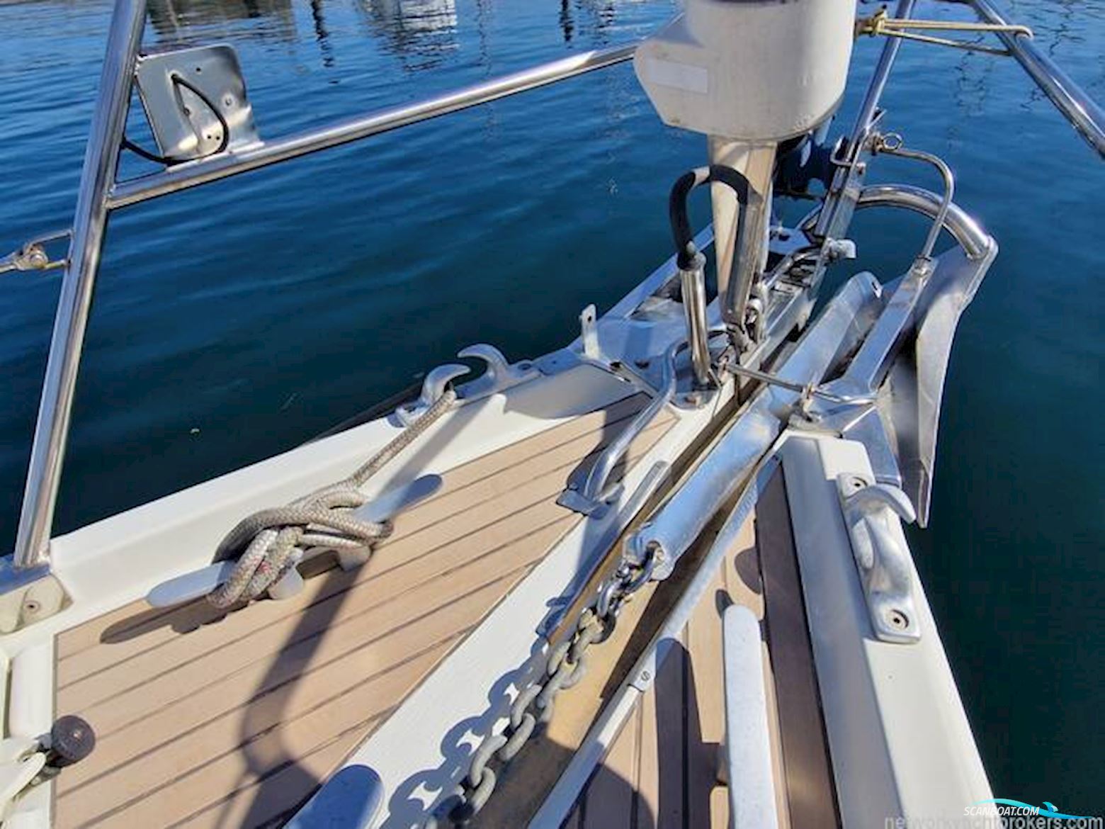 Amel Super Maramu 2000