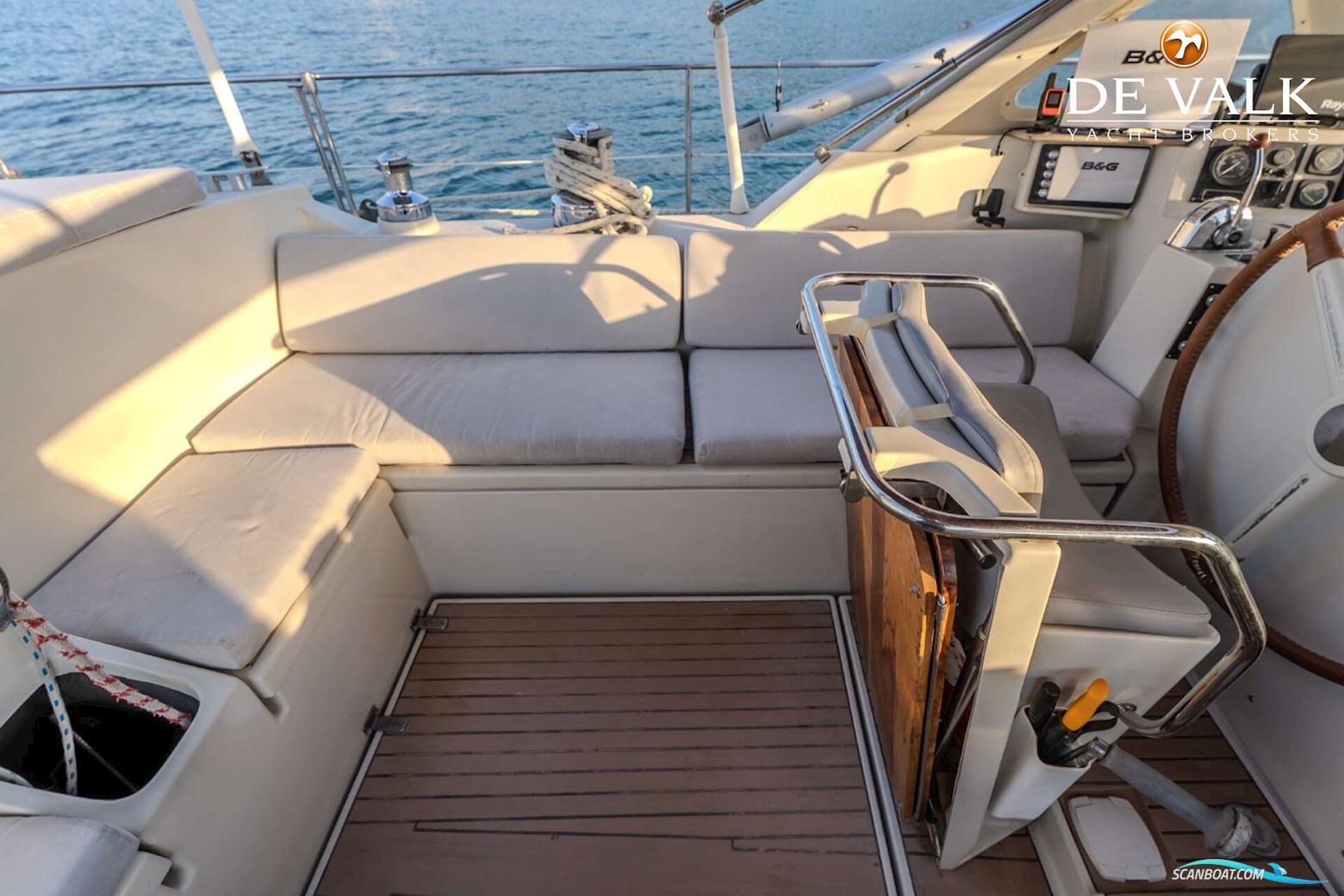 Amel Super Maramu 2000