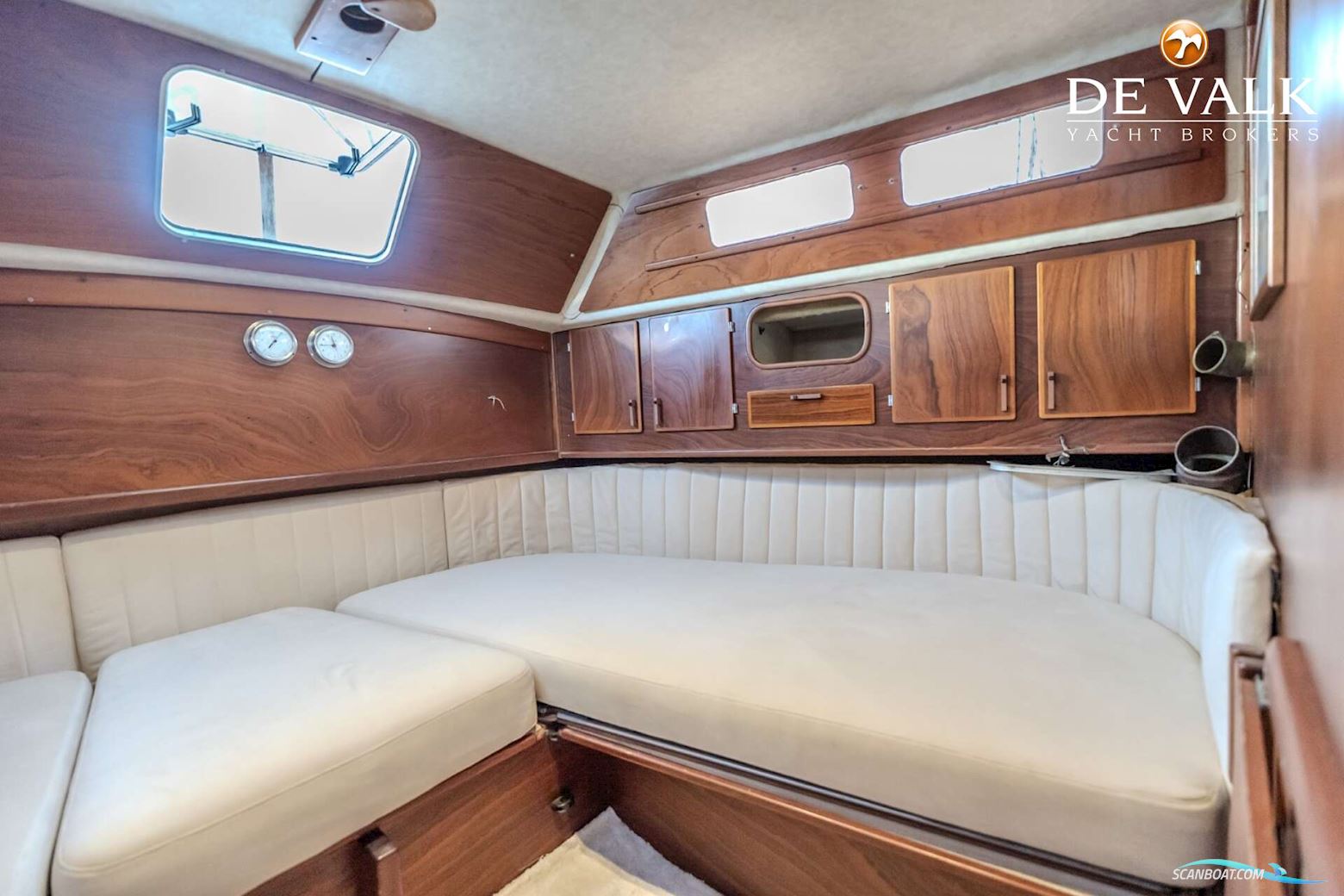 Amel Super Maramu 2000