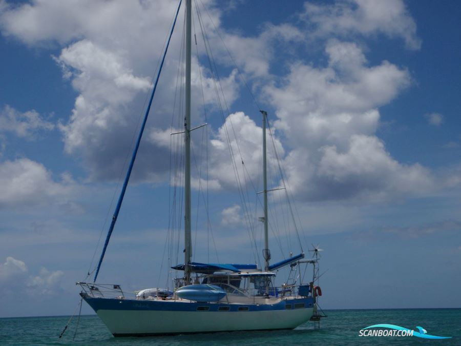 Amphitrite Sailingboat 1981, with Perkins engine, France