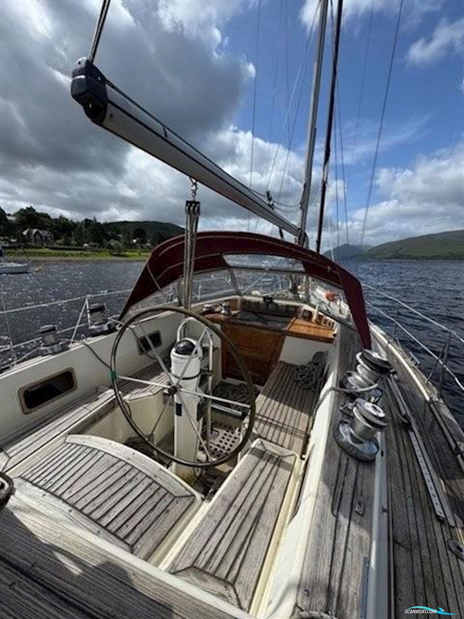 Aphrodite  42 Ketch