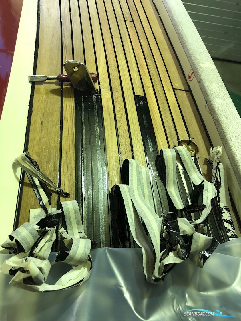 Aphrodite 36